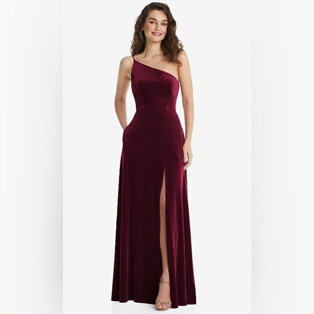 NWT After 6 One Shoulder Spaghetti Strap Velvet Maxi Dress size 24 Cabernet
